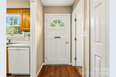 1409 Kensington Road #B6, Hendersonville, NC 28791 - Photo 5