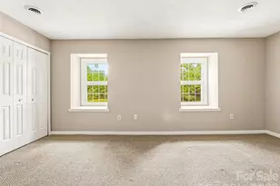 1409 Kensington Rd, Hendersonville, NC 28791 - Photo 25