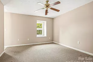 1409 Kensington Rd, Hendersonville, NC 28791 - Photo 21