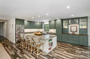 17 Grove St, Brevard, NC 28712 - Photo 9