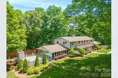 240 36th Avenue Circle NW, Hickory, NC 28601 - Photo 3