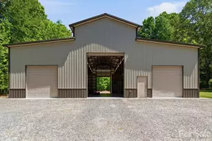 245 Rainbow Cir, Clover, SC 29710 - Photo 39