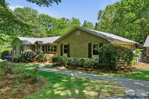 245 Rainbow Cir, Clover, SC 29710 - Photo 5