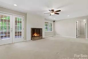 245 Rainbow Cir, Clover, SC 29710 - Photo 15