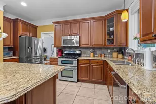 13934 Kings Carriage Ln, Charlotte, NC 28278 - Photo 11