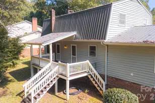 307 Maplewood Dr, Morganton, NC 28655 - Photo 3