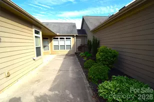 4950 Polo Gate Boulevard, Charlotte, NC 28216 - Photo 33