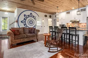 565 Bailey St, Mars Hill, NC 28754 - Photo 11