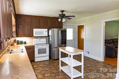 1399 Ruby Spencer Street, Newton, NC 28658 - Photo 7