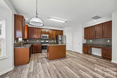 2704 Piersland Drive, Matthews, NC 28104 - Photo 13