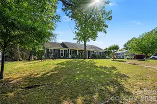 7319 Chatterbird Ct, Charlotte, NC 28226 - Photo 3