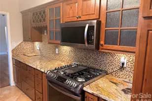 97 Whippoorwill Ln, Fairview, NC 28730 - Photo 17