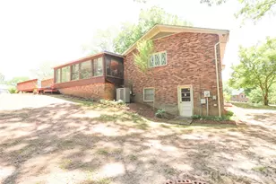 112 Forest Ave NE, Valdese, NC 28690 - Photo 7