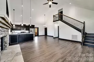 50 Fairview St, Franklin, NC 28734 - Photo 19