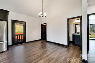 50 Fairview St, Franklin, NC 28734 - Photo 9