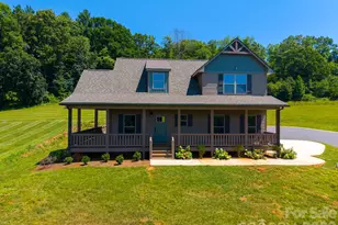 50 Fairview St, Franklin, NC 28734 - Photo 3