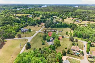 581 Hicks Creek Rd, Troutman, NC 28166 - Photo 47