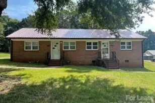 2738 Baker St, Claremont, NC 28610 - Photo 1