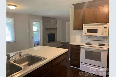 2995 Wonderland Lane, Conover, NC 28613 - Photo 5