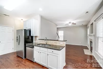 4914 Sunset Ridge Court, Charlotte, NC 28269 - Photo 11