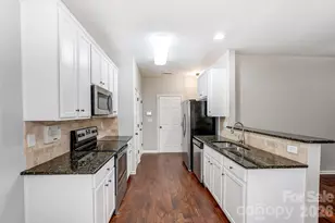 4914 Sunset Ridge Ct, Charlotte, NC 28269 - Photo 13