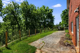284 Chestnut St, Mars Hill, NC 28754 - Photo 35