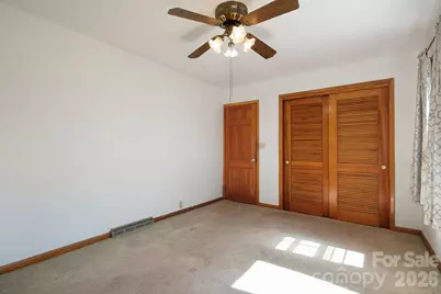 284 Chestnut Street, Mars Hill, NC 28754 - Photo 17