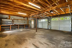 284 Chestnut St, Mars Hill, NC 28754 - Photo 37