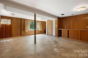 284 Chestnut St, Mars Hill, NC 28754 - Photo 29