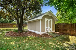 748 Stanfield Dr, Charlotte, NC 28210 - Photo 37