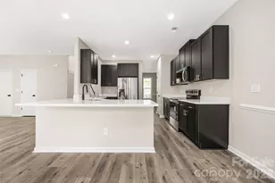 13834 Riding Hill Ave, Charlotte, NC 28213 - Photo 11