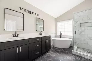 13834 Riding Hill Ave, Charlotte, NC 28213 - Photo 25