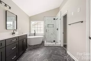 13834 Riding Hill Ave, Charlotte, NC 28213 - Photo 3