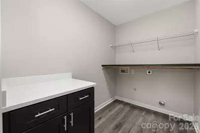 13834 Riding Hill Avenue, Charlotte, NC 28213 - Photo 21