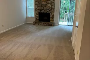 6311 Windsor Gate Ln, Charlotte, NC 28215 - Photo 11