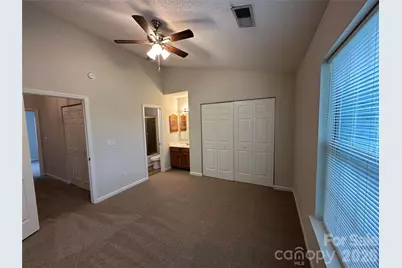 6311 Windsor Gate Lane, Charlotte, NC 28215 - Photo 5