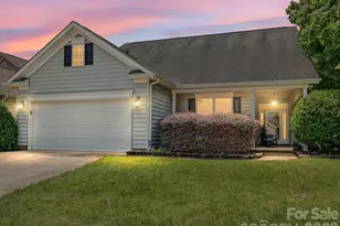 360 Garnet Ct, Fort Mill, SC 29708 - Photo 11