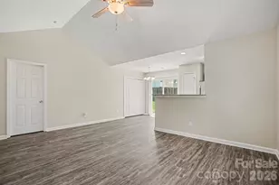 1610 Forest Stream Ct, Charlotte, NC 28213 - Photo 7
