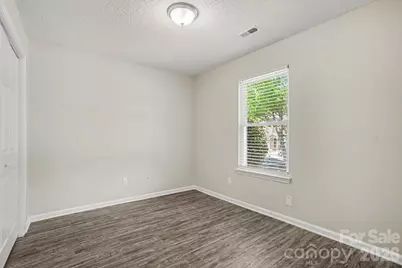 1610 Forest Stream Court, Charlotte, NC 28213 - Photo 9