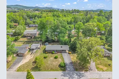 121 Greenfield Lane, Hendersonville, NC 28792 - Photo 35