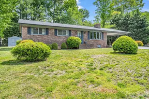 121 Greenfield Ln, Hendersonville, NC 28792 - Photo 7