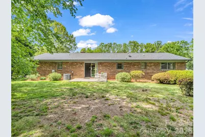 121 Greenfield Lane, Hendersonville, NC 28792 - Photo 9
