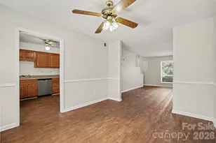 7901 Lake House Ln, Charlotte, NC 28210 - Photo 5