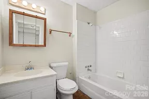 7901 Lake House Ln, Charlotte, NC 28210 - Photo 19