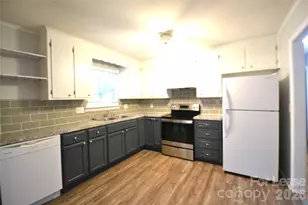 501 White Oak Ln, Matthews, NC 28104 - Photo 11