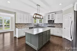 139 Corona Cir, Mooresville, NC 28117 - Photo 11