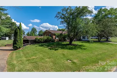 2596 Sweetbriar Circle, Lenoir, NC 28645 - Photo 23