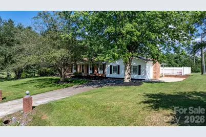 2596 Sweetbriar Circle, Lenoir, NC 28645 - Photo 25