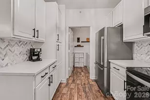 11945 Ridgeway Park Dr, Charlotte, NC 28277 - Photo 5