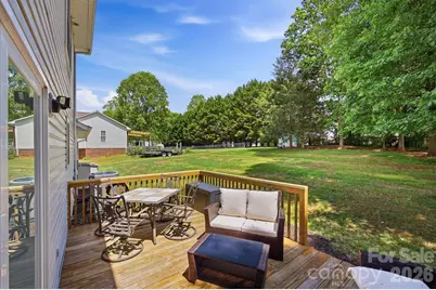 612 35th Street NE, Conover, NC 28613 - Photo 9